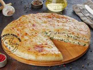 Осетинские пироги с картошкой, сыром и зеленым луком